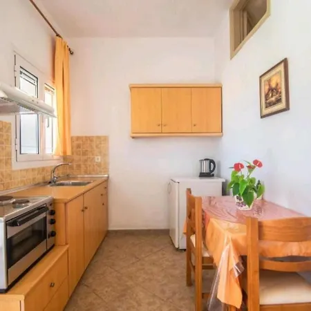 Appartamento Aleka 5 *